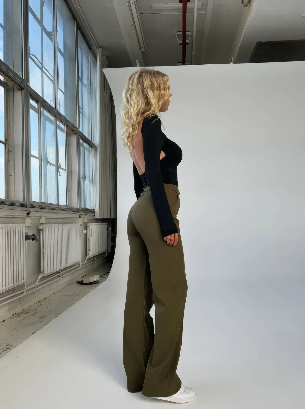 Iris Pants | Wide-Leg High Waisted Trousers for Women - Image 7