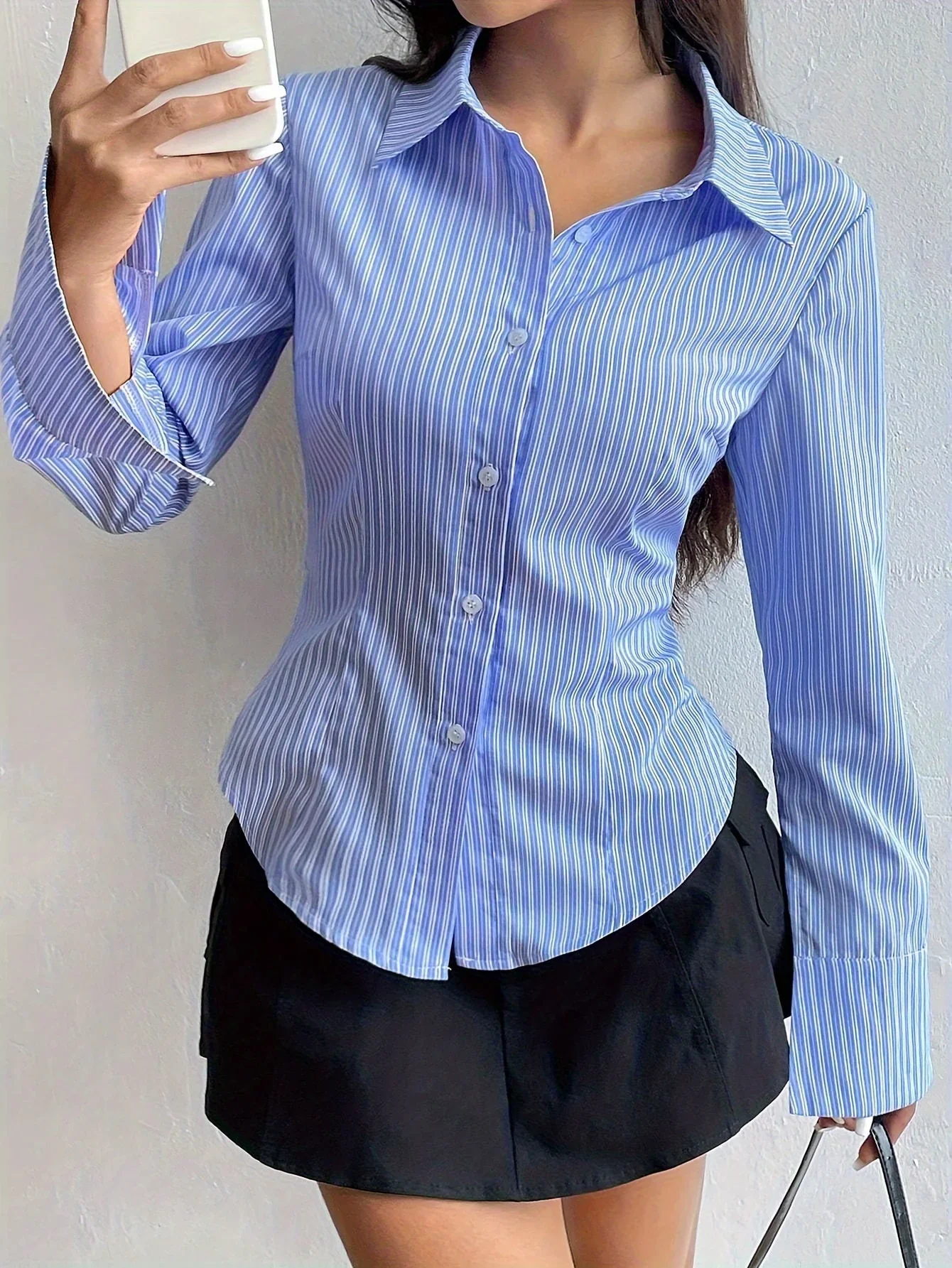 Odelina Shirt | Elegant Long Sleeve Polo with V-Neckline - Image 3
