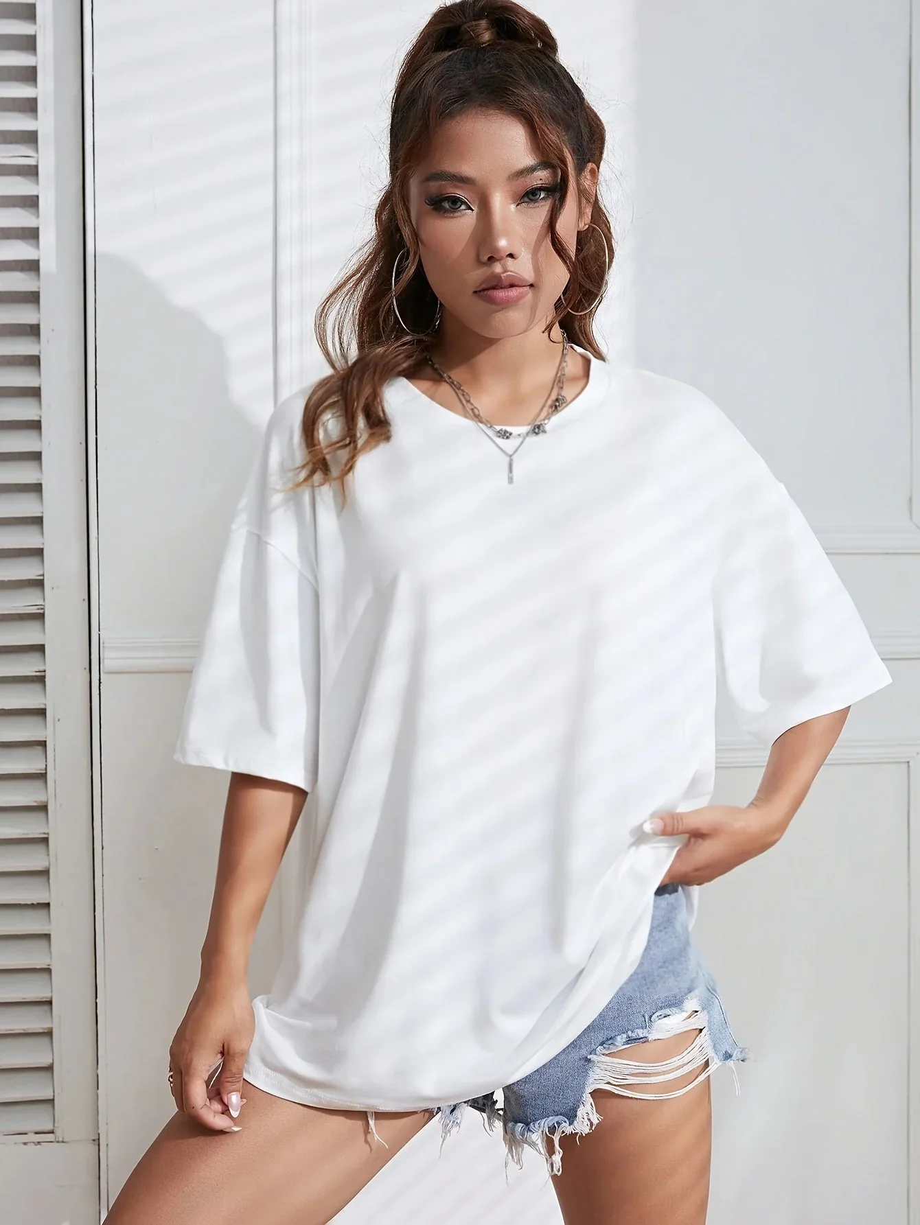 Olivette Shirt | Round Neck Sporty Y2K T-Shirt with Loose Short Sleeves