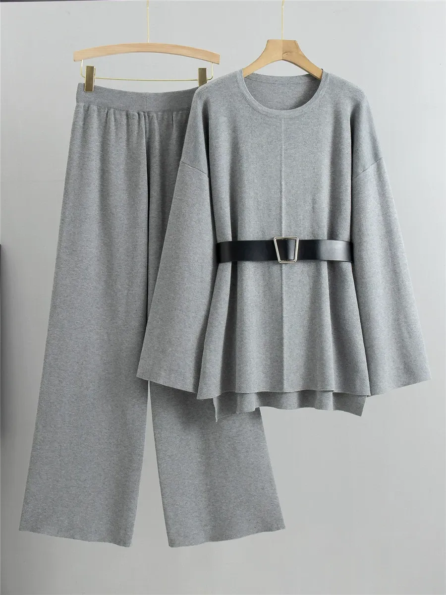 Women’s Knit Two-Piece Set – Relaxed Fit Sweater with Flared Sleeves – Wide-Leg Trousers - Image 4
